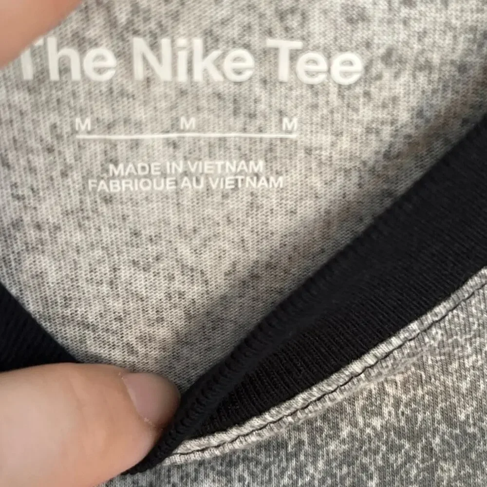 Nike Kids Short Sleeve T Shirt Size Medium